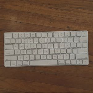 Apple Magic Keyboard 2 wireless model a1644